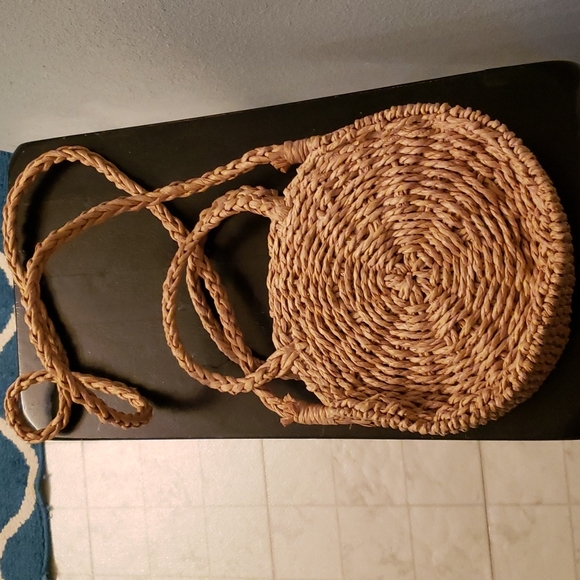 Straw Wicker Crossbody Bag - Picture 4 of 5